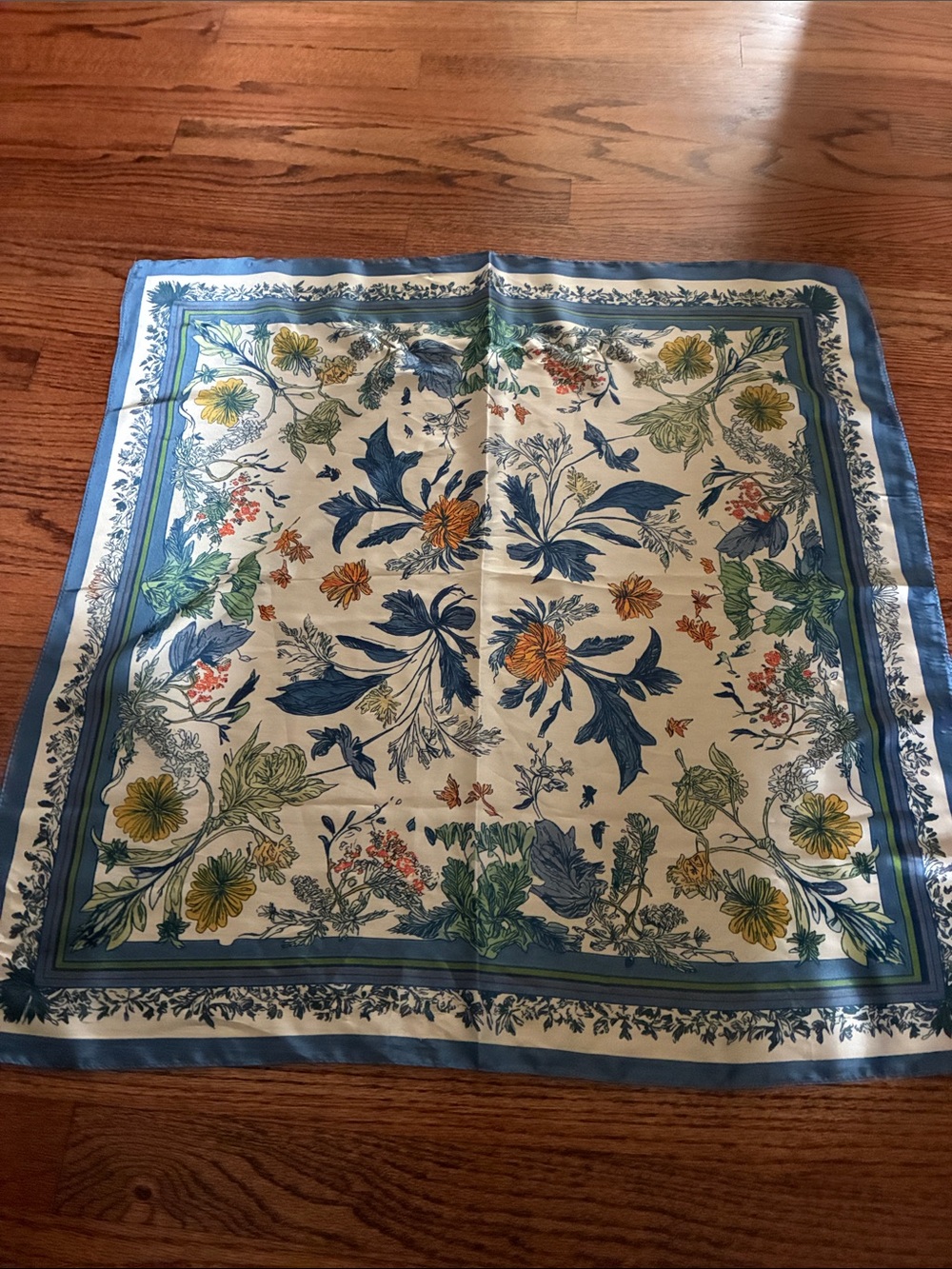 Floral Blue & Cream Botanical Scarf - Classic Home Dining Accent